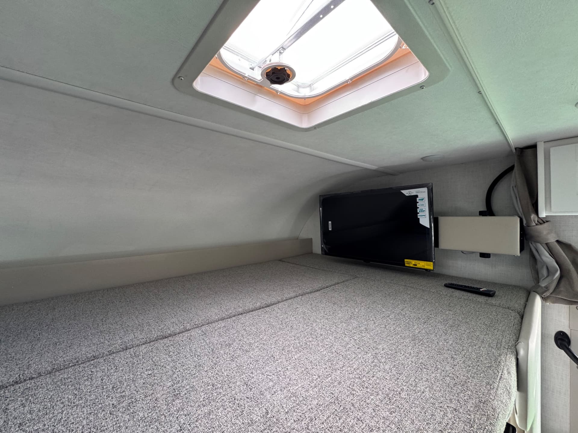 2026 Thor Motor Coach 2026 Thor Motor Coach Quantum - thumbnail 17