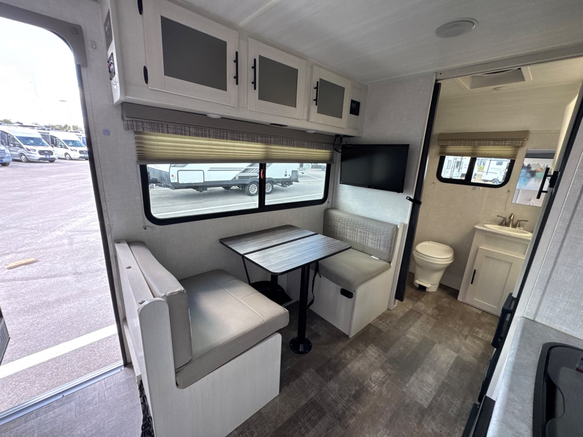 2022 Forest River 2022 Forest River R-Pod - thumbnail 13