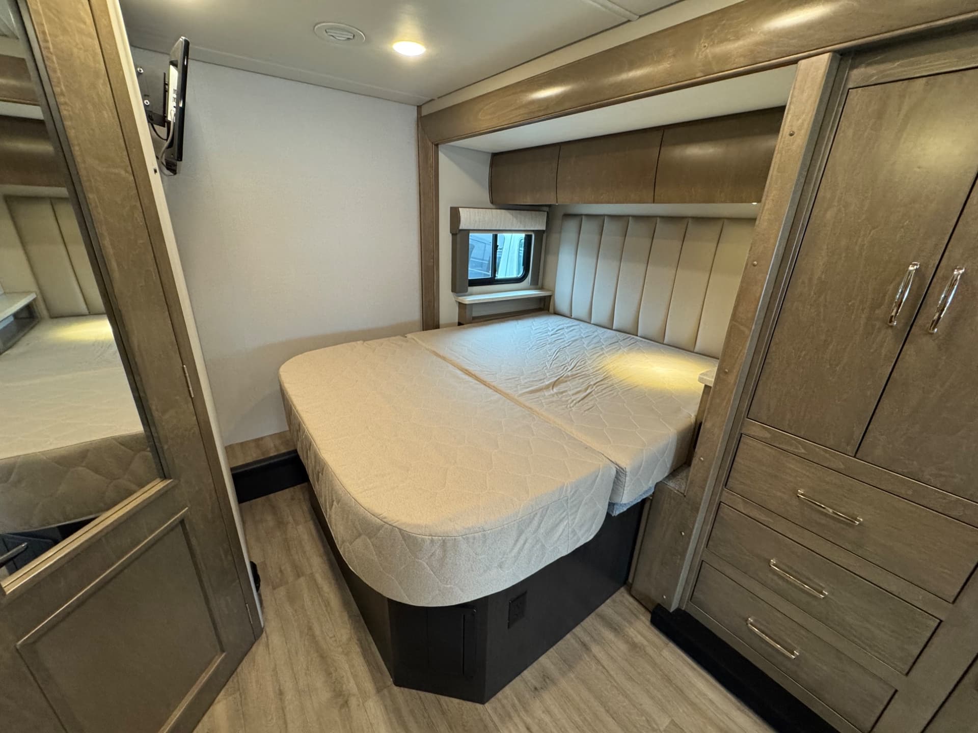 2024 Renegade RV 2024 Renegade RV Vienna - thumbnail 15