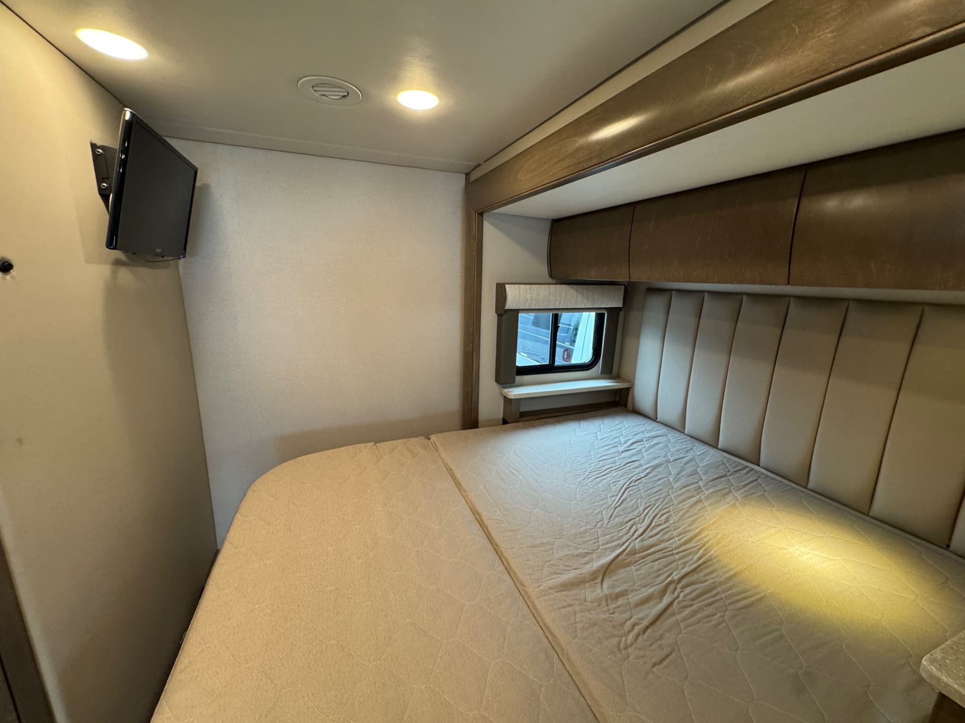 2024 Renegade RV 2024 Renegade RV Vienna - thumbnail 17