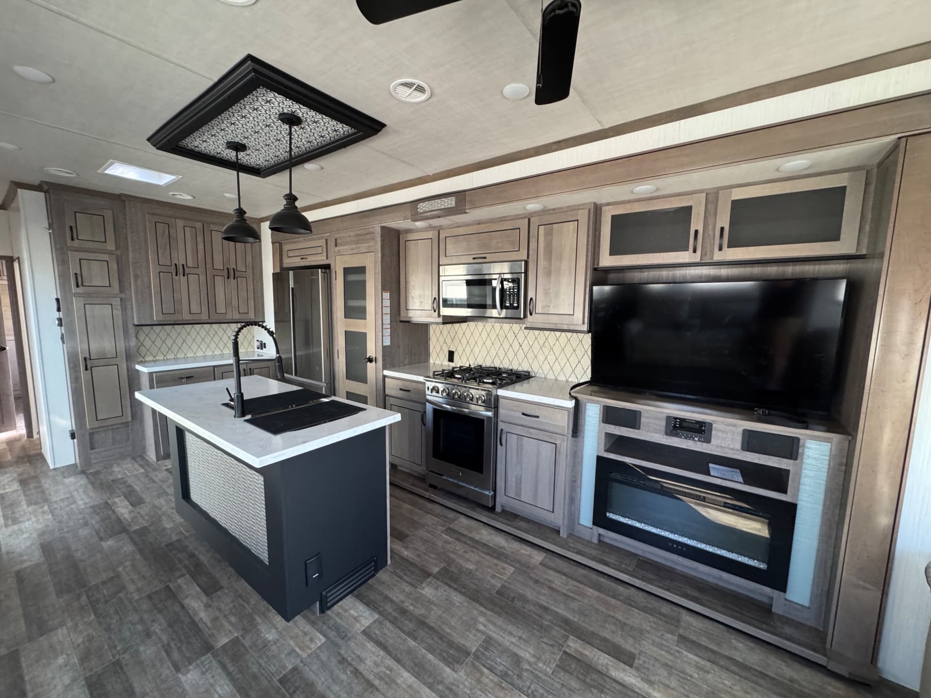 2021 Cedar Creek 2021 Cedar Creek FOREST RIVER - thumbnail 7