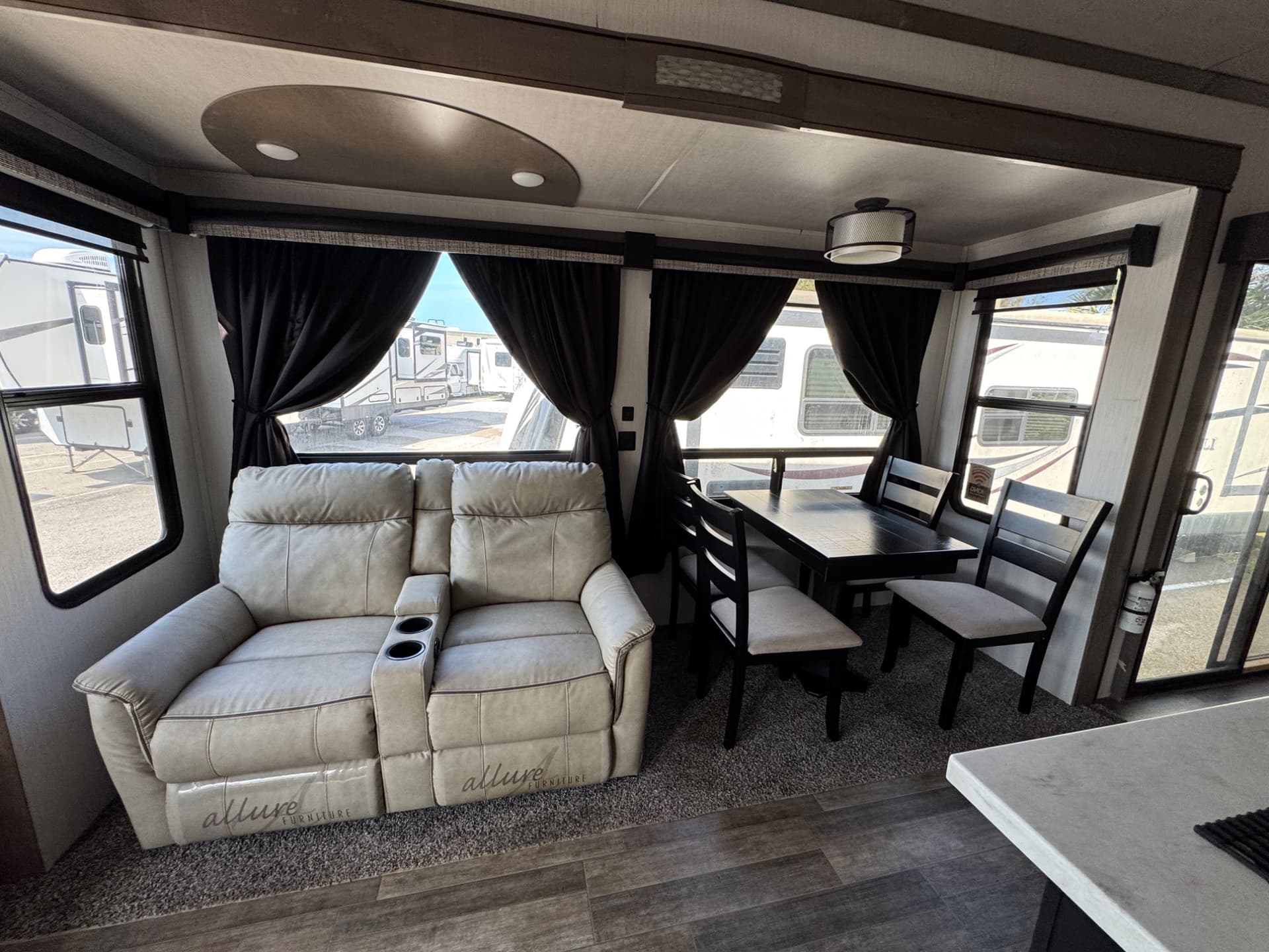 2021 Cedar Creek 2021 Cedar Creek FOREST RIVER - thumbnail 17