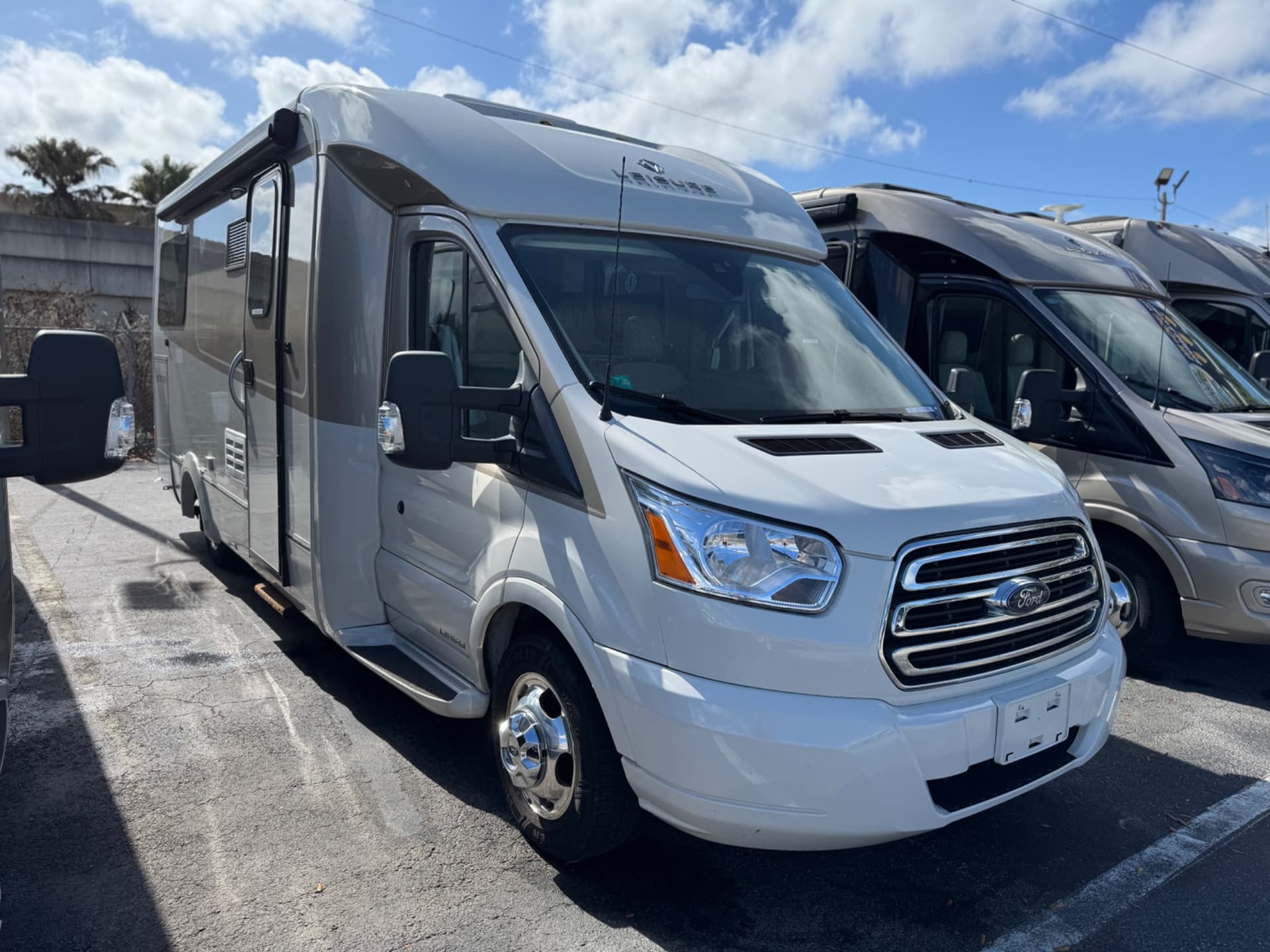 2019 Leisure Travel Vans Wonder 24RTB