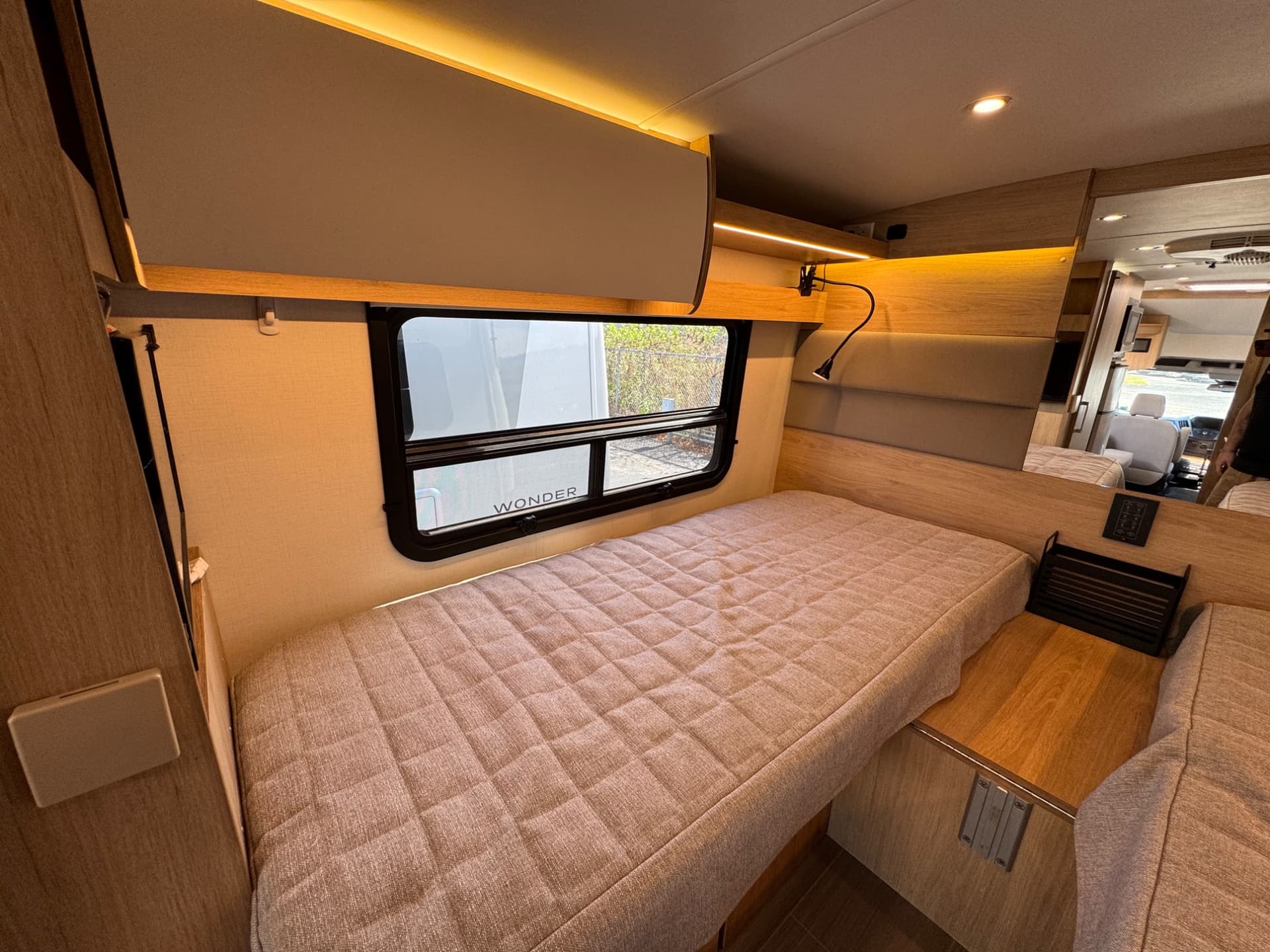 2019 Leisure Travel Vans 2019 Leisure Travel Vans Wonder - thumbnail 37