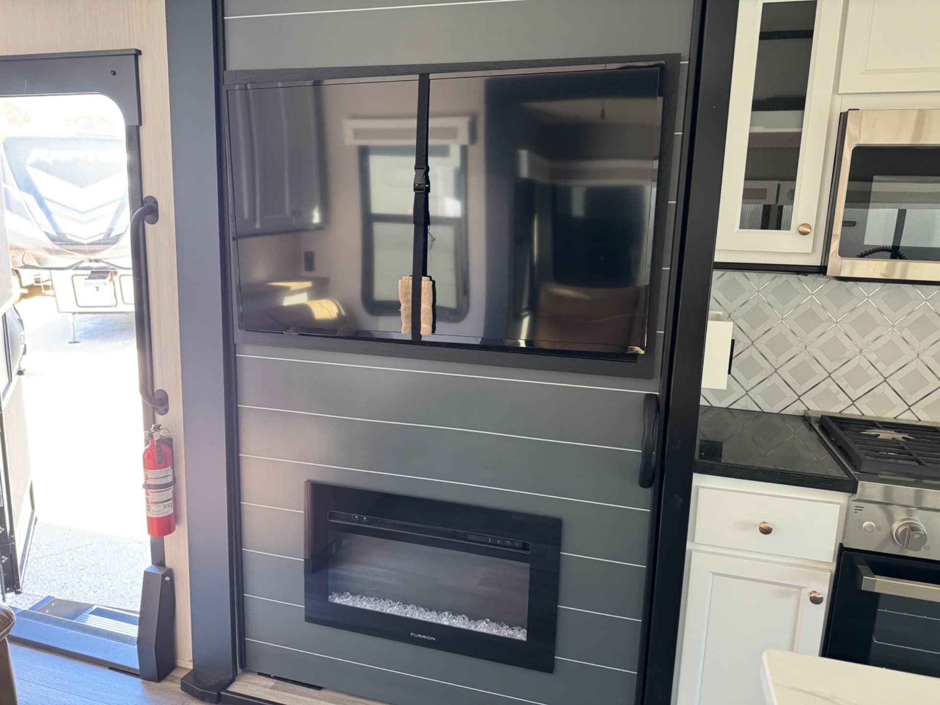 2024 Forest River 2024 Forest River Cedar Creek Experience - thumbnail 12