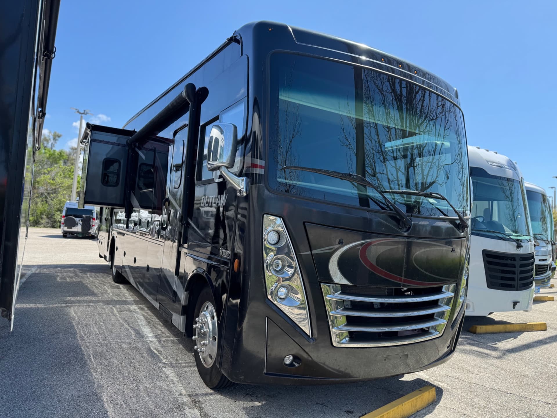 2019 Thor Motor Coach Outlaw 37RB
