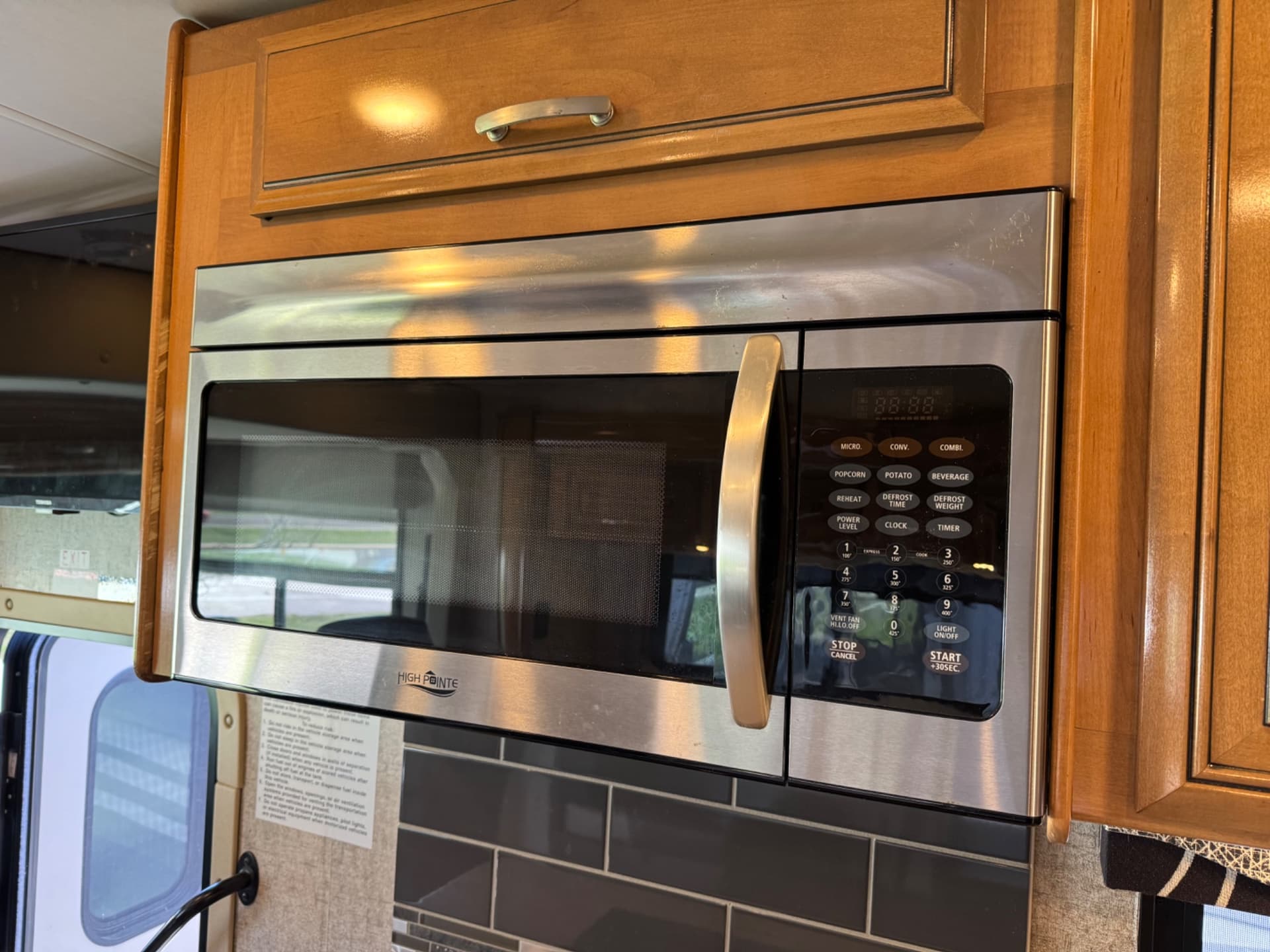 2019 Thor Motor Coach 2019 Thor Motor Coach Outlaw - thumbnail 10