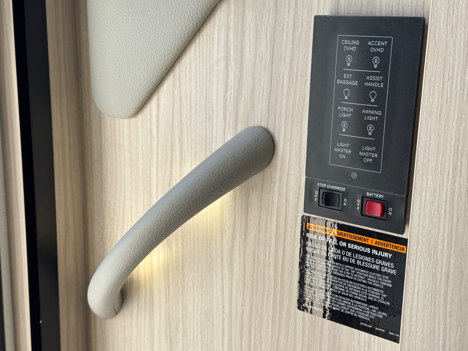 2026 Leisure Travel Vans 2026 Leisure Travel Vans Wonder - thumbnail 23