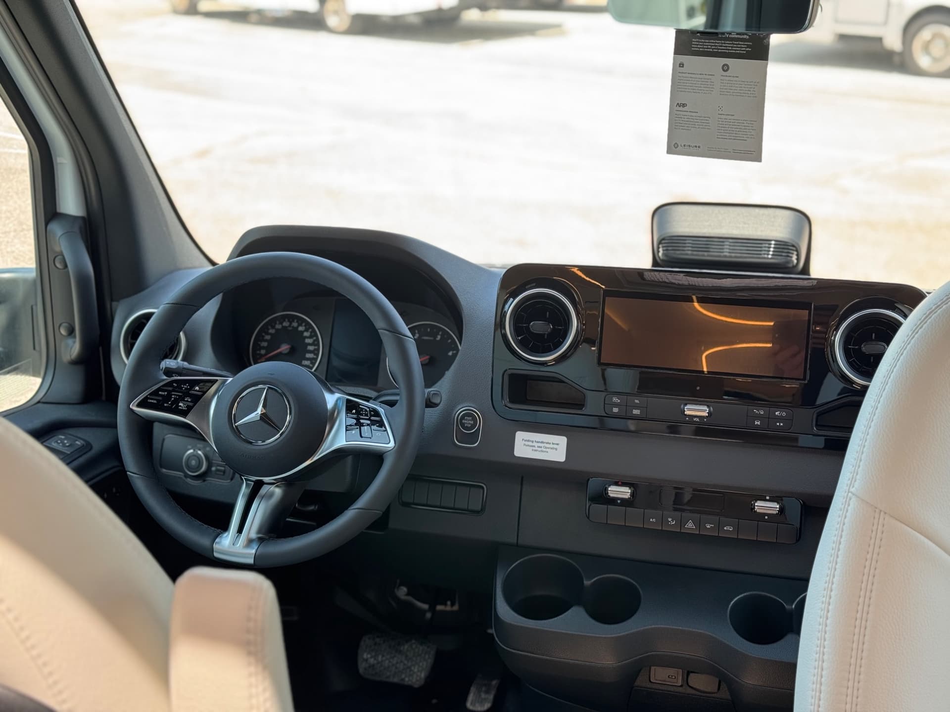 2026 Leisure Travel Vans 2026 Leisure Travel Vans Unity - thumbnail 5