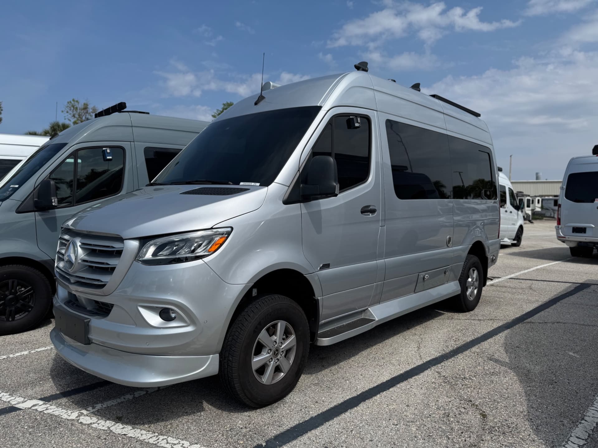 2025 Midwest Automotive Designs 2025 Midwest Automotive Designs Patriot - thumbnail 2