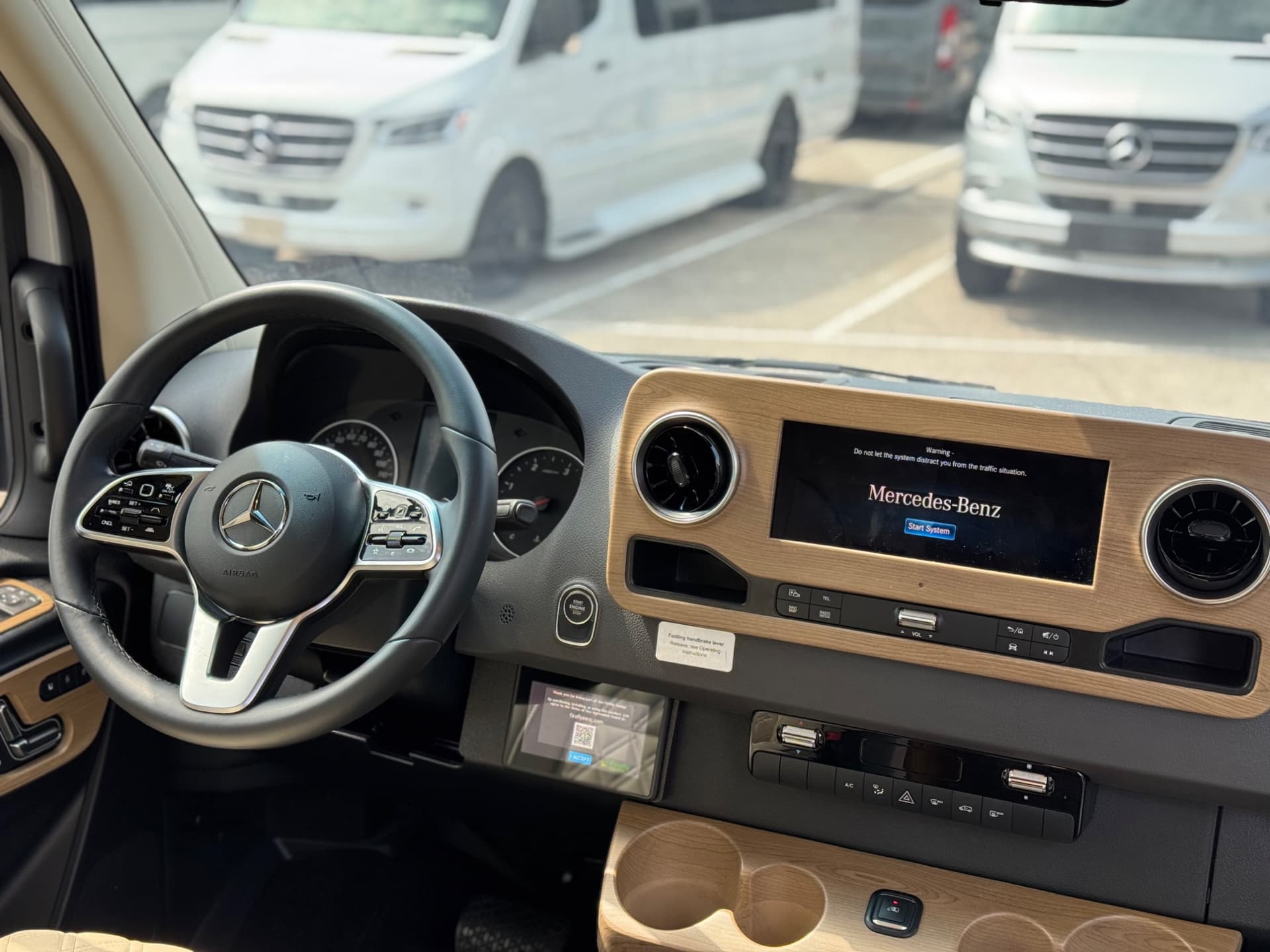 2025 Midwest Automotive Designs 2025 Midwest Automotive Designs Patriot - thumbnail 5