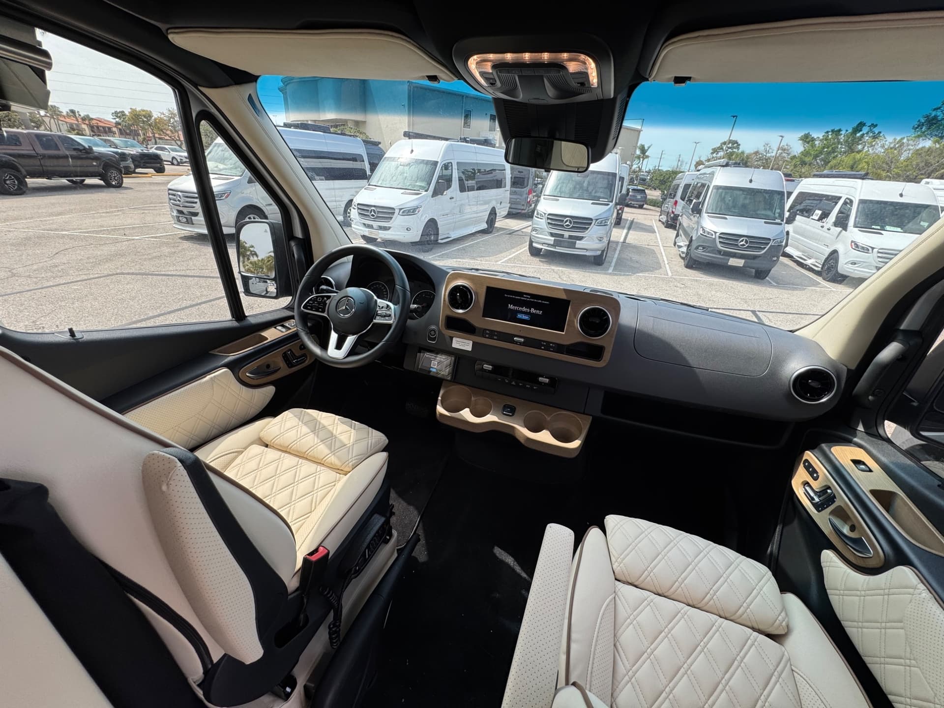 2025 Midwest Automotive Designs 2025 Midwest Automotive Designs Patriot - thumbnail 14