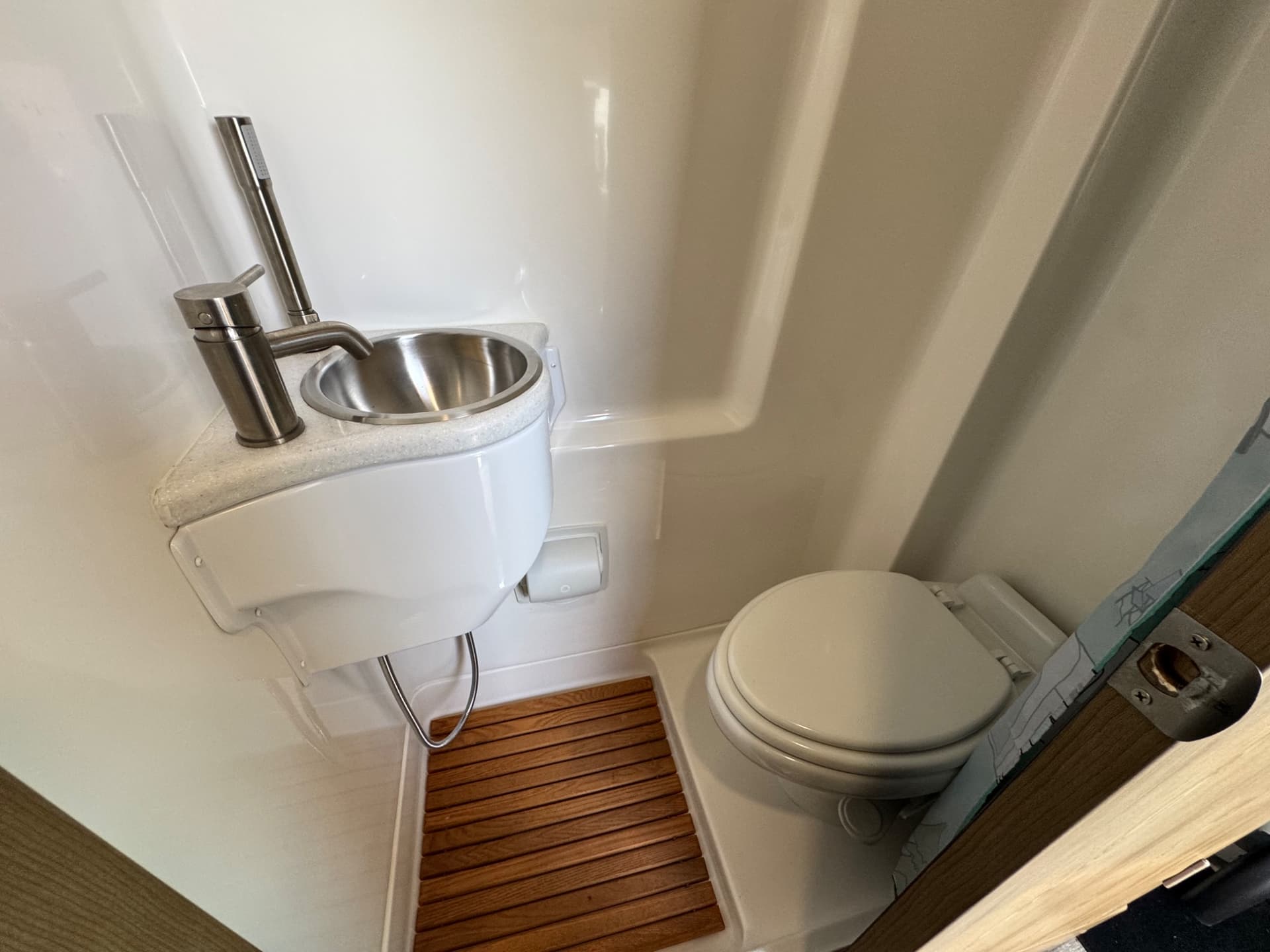 2025 Midwest Automotive Designs 2025 Midwest Automotive Designs Patriot - thumbnail 16