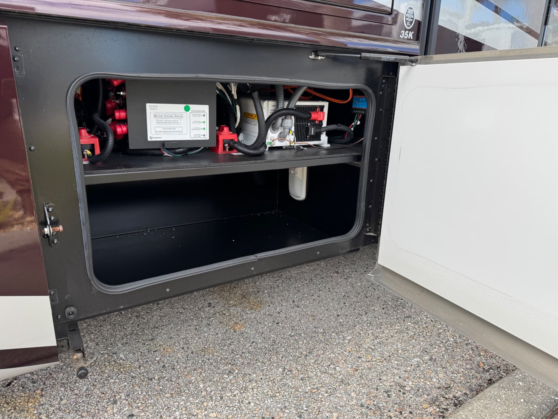 2024 Fleetwood RV 2024 Fleetwood RV Bounder - thumbnail 33