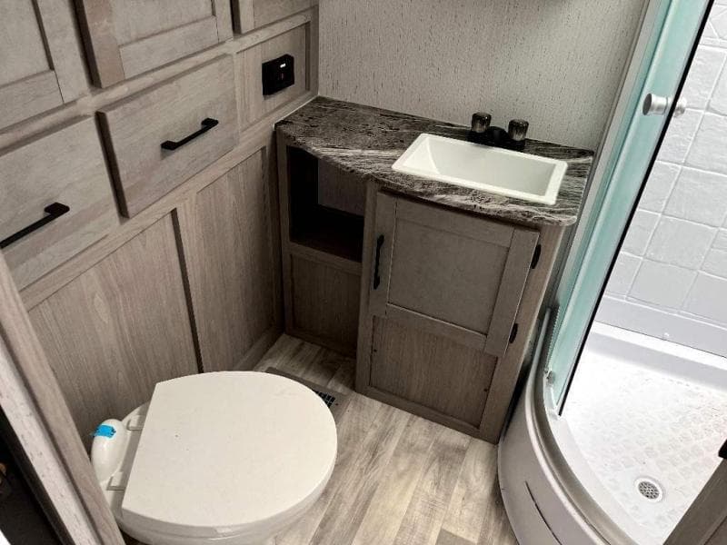 2023 Dutchmen 2023 Dutchmen Kodiak Ultimate - thumbnail 36