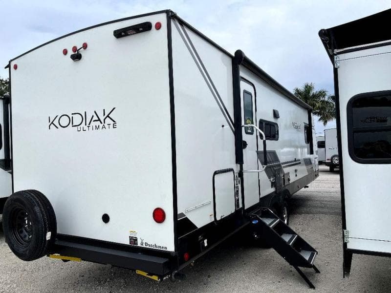 2023 Dutchmen 2023 Dutchmen Kodiak Ultimate - thumbnail 9