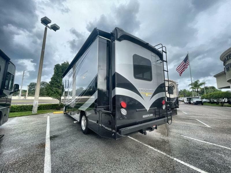 2023 Nexus RV 2023 Nexus RV Triumph - thumbnail 6