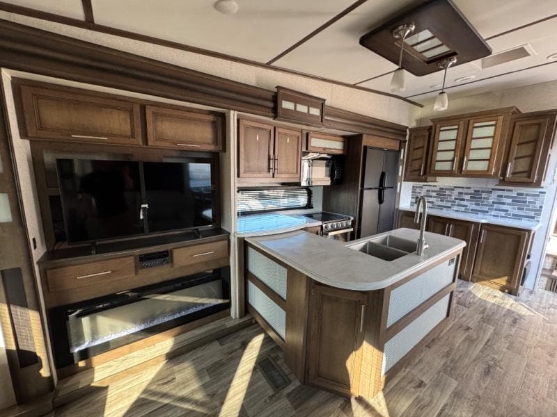 2020 Keystone RV 2020 Keystone RV Cougar - thumbnail 10