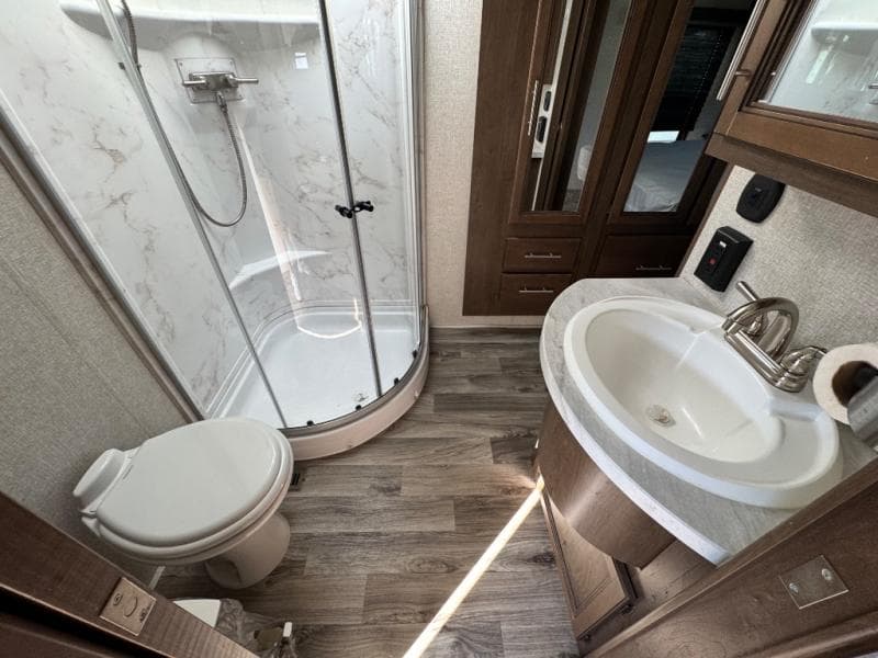 2020 Keystone RV 2020 Keystone RV Cougar - thumbnail 18