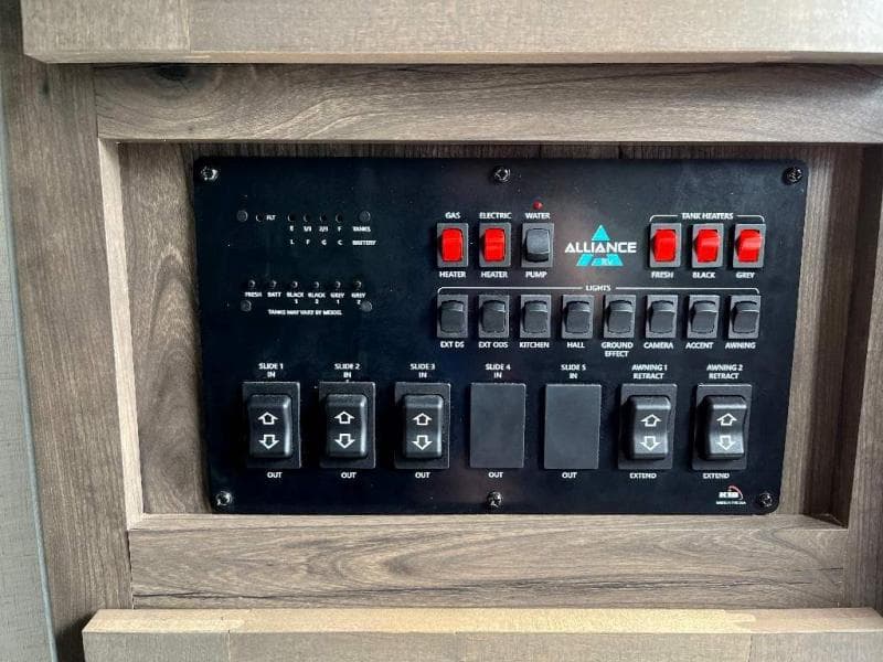 2022 Alliance RV 2022 Alliance RV Paradigm - thumbnail 16