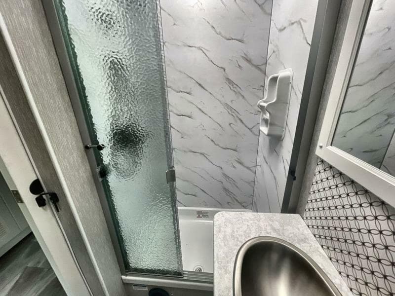 2023 Coachmen 2023 Coachmen Mirada - thumbnail 31