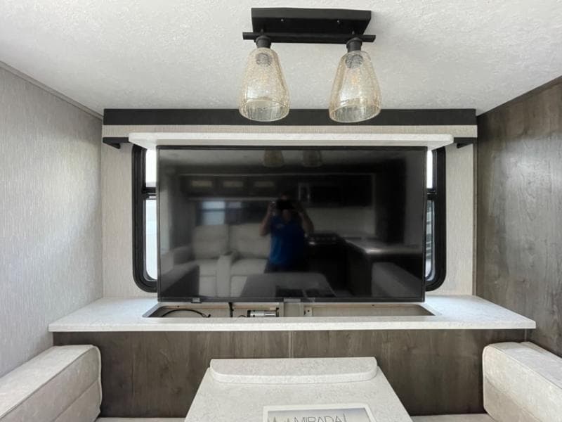 2023 Coachmen 2023 Coachmen Mirada - thumbnail 17