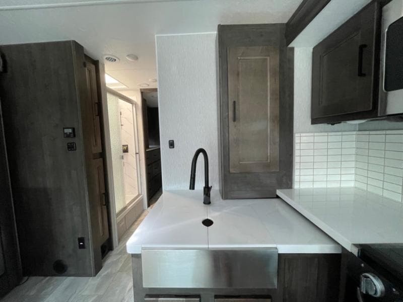 2023 Coachmen 2023 Coachmen Mirada - thumbnail 25