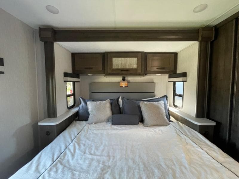 2023 Coachmen 2023 Coachmen Mirada - thumbnail 34