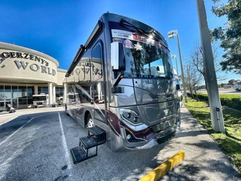 2023 Fleetwood RV Frontier GTX 39TA