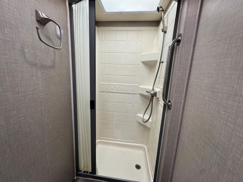 2020 Thor Motor Coach 2020 Thor Motor Coach Tiburon - thumbnail 22