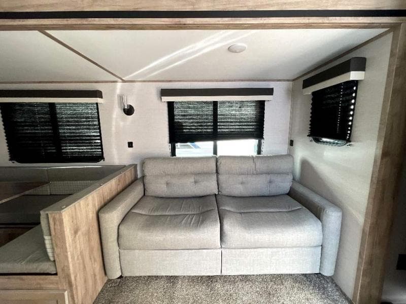 2023 Gulf Stream 2023 Gulf Stream Conquest - thumbnail 15