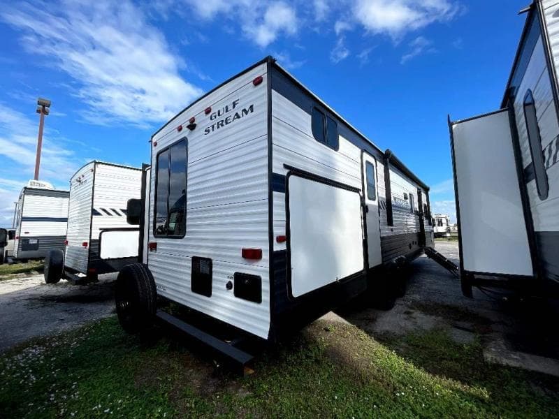 2023 Gulf Stream 2023 Gulf Stream Conquest - thumbnail 9