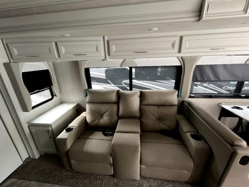 2023 Fleetwood RV 2023 Fleetwood RV Bounder - thumbnail 30