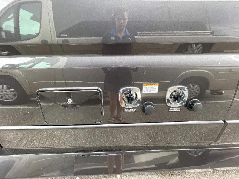 2025 Midwest Automotive Designs 2025 Midwest Automotive Designs Legend - thumbnail 4