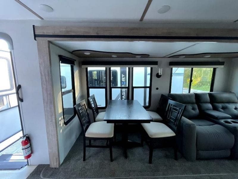 2023 Gulf Stream 2023 Gulf Stream Conquest - thumbnail 16