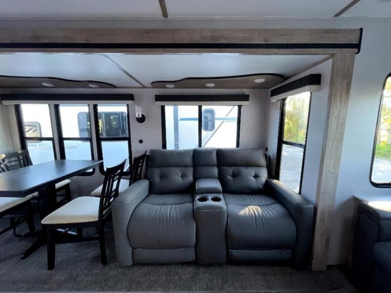 2023 Gulf Stream 2023 Gulf Stream Conquest - thumbnail 17