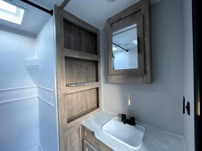 2023 Gulf Stream 2023 Gulf Stream Conquest - thumbnail 21