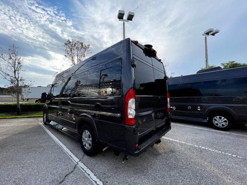 2025 Midwest Automotive Designs 2025 Midwest Automotive Designs Legend - thumbnail 6