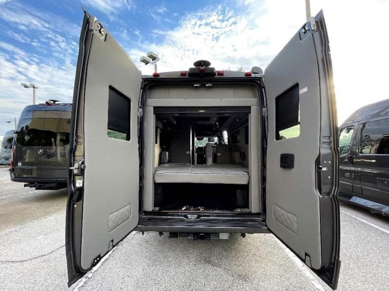 2025 Midwest Automotive Designs 2025 Midwest Automotive Designs Legend - thumbnail 9