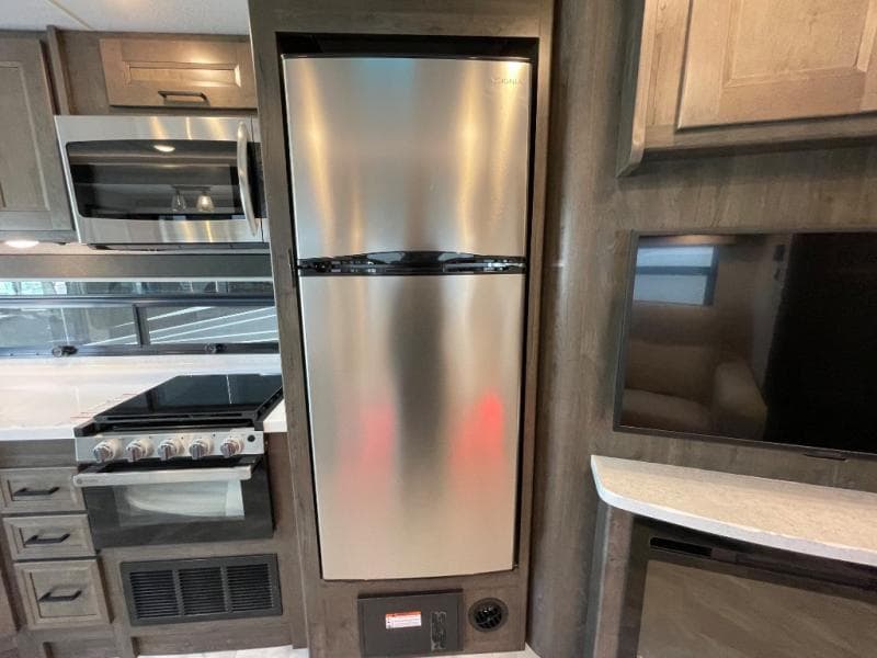 2023 Coachmen 2023 Coachmen Mirada - thumbnail 20