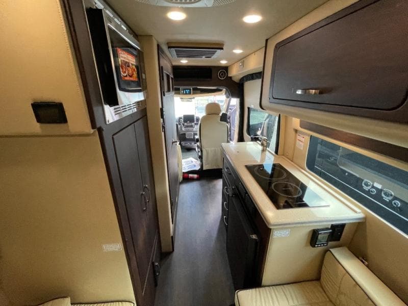 2025 Midwest Automotive Designs 2025 Midwest Automotive Designs Legend - thumbnail 16