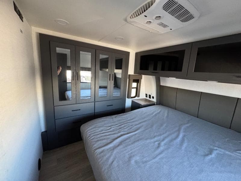 2026 Alliance RV 2026 Alliance RV Valor - thumbnail 15