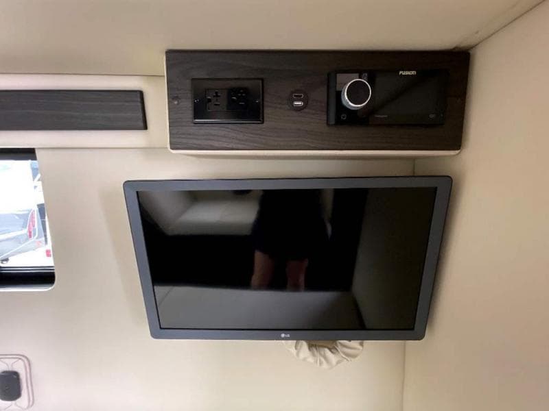 2025 Midwest Automotive Designs 2025 Midwest Automotive Designs Legend - thumbnail 17