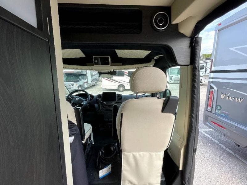 2025 Midwest Automotive Designs 2025 Midwest Automotive Designs Legend - thumbnail 8