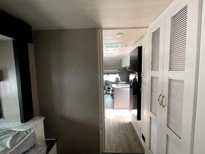 2024 Nexus RV 2024 Nexus RV Triumph - thumbnail 18