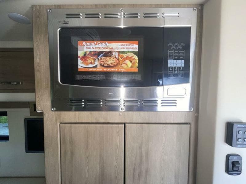 2025 Midwest Automotive Designs 2025 Midwest Automotive Designs Legend - thumbnail 17