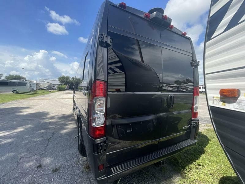 2025 Midwest Automotive Designs 2025 Midwest Automotive Designs Legend - thumbnail 6