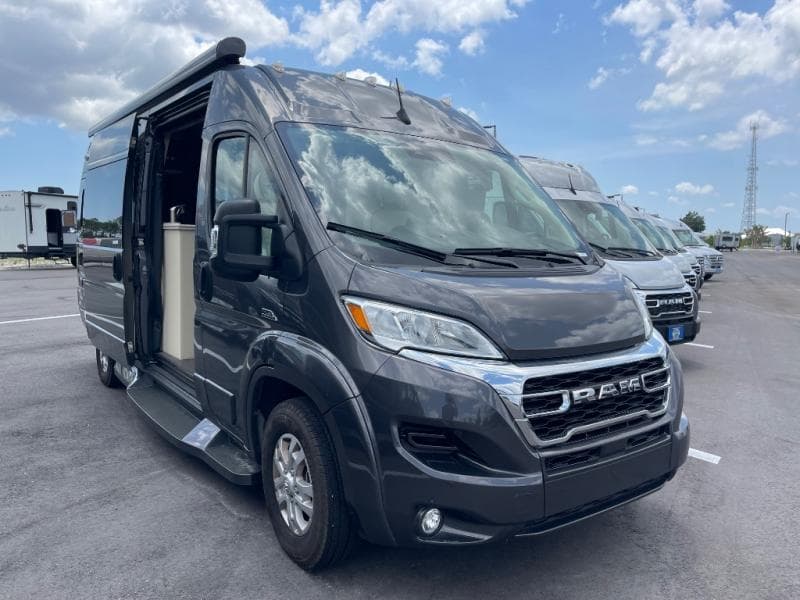 2025 Midwest Automotive Designs Legend FSL