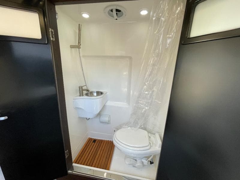 2025 Midwest Automotive Designs 2025 Midwest Automotive Designs Legend - thumbnail 12