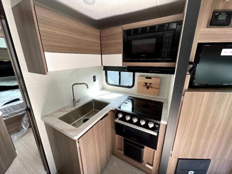 2024 Venture RV 2024 Venture RV Sonic - thumbnail 17